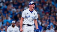 Los Blue Jays arrasan en el inicio de la Serie Mundial de Béisbol 2025