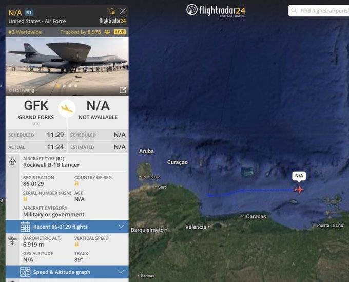 Dos bombarderos B-1B de EE.UU. efectúan un histórico sobrevuelo cerca de la costa venezolana