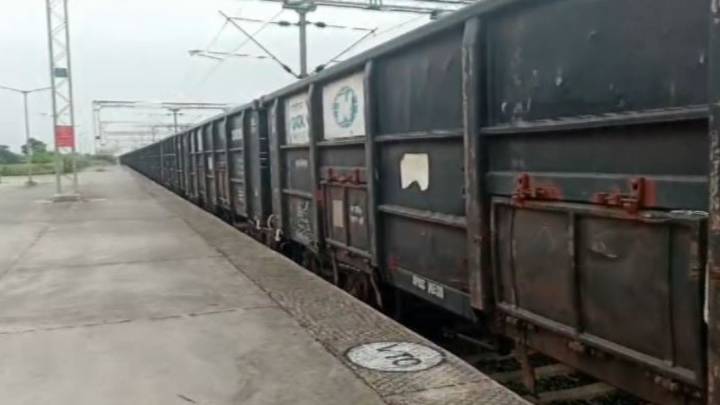 Elderly man dies after being hit by train in Odisha