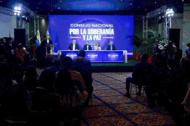 Instalación del Consejo Nacional por la Soberanía y la Paz en su capítulo Zulia con la participación de todos los sectores