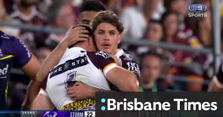 Beautiful moment Reece Walsh helps concussed Bent Hunt