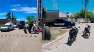Fuerte choque de motos frente a un colegio en Añatuya dejó cuatro heridos
