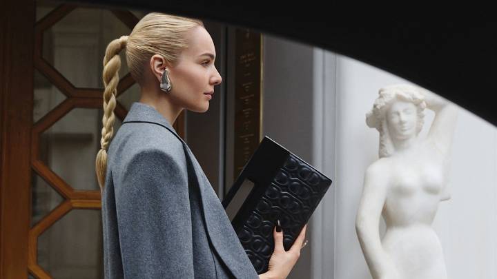 THE DOLLI and Marina Raphael’s exquisite new handbag is a love letter to Athens