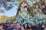 La Borriquilla ‘lleva a hombros’ a la Esperanza de Triana