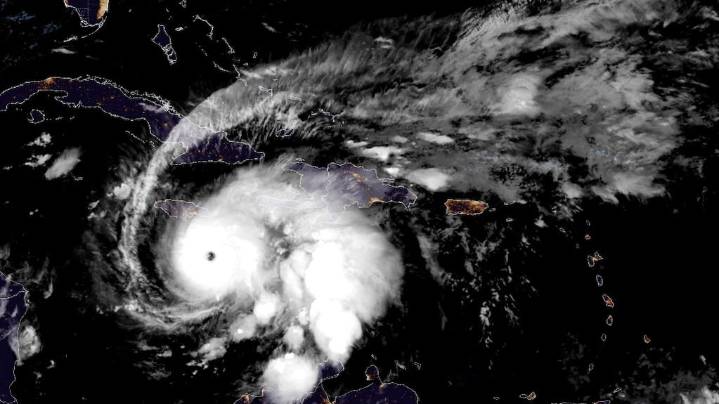 El huracán Melissa se acerca a Jamaica y las autoridades advierten que habrá inundaciones catastróficas