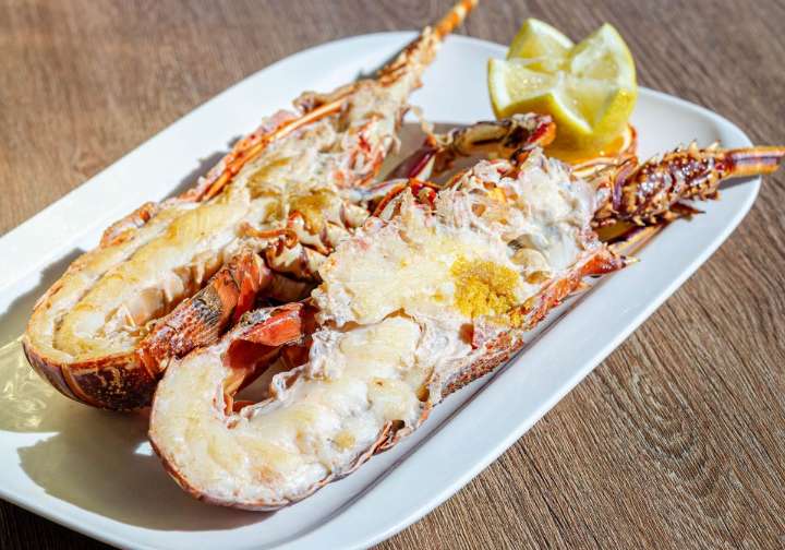 La langosta y el bogavante reinan en el Hotel Olimpo