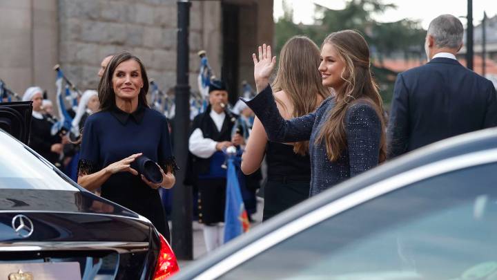 La llegada de la familia real a Asturias, en imágenes