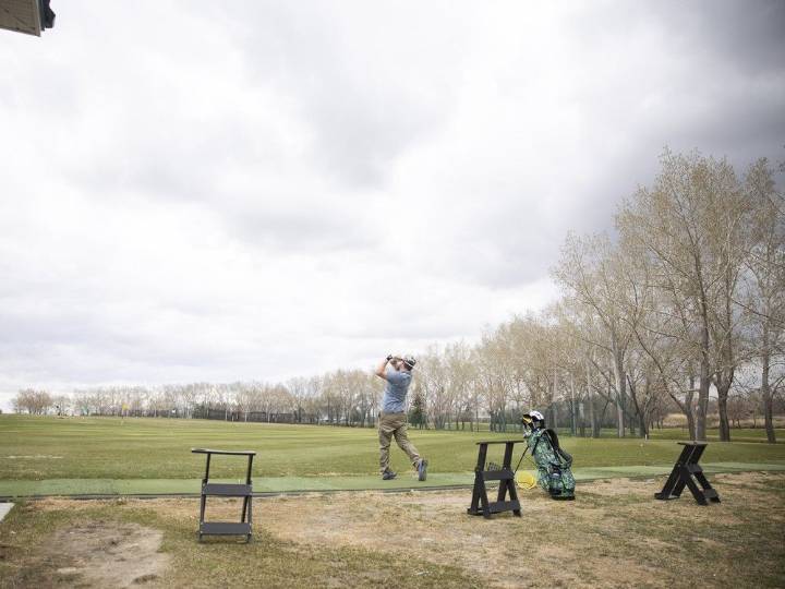 Regina looks at upping city rec fees, charging non