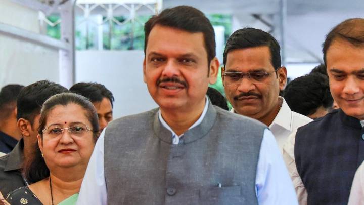 Bhupathi's surrender beginning of Naxal movement's end in Maharashtra: Fadnavis