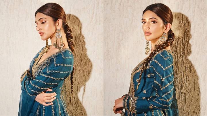 In Blue And Gold, Sreeleela Celebrates Diwali With Ethereal Regal Charm