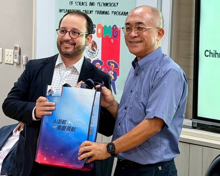 Reconocen en Taiwán al talento chihuahuense