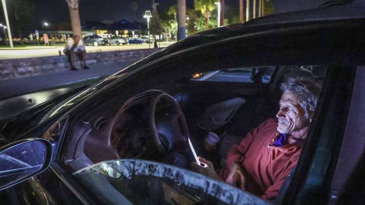 A ban on “van life”? Car campers stir debate in a changing Gulfport