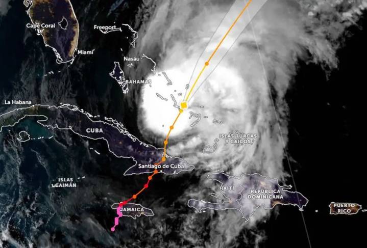 El poderoso huracán Melissa suma 30 muertos en el Caribe; hoy se dirige a Bahamas ...