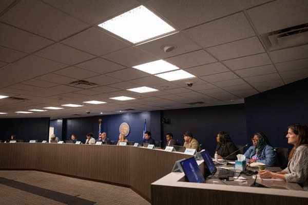 Minneapolis council members say administration withholding details of employee pay study