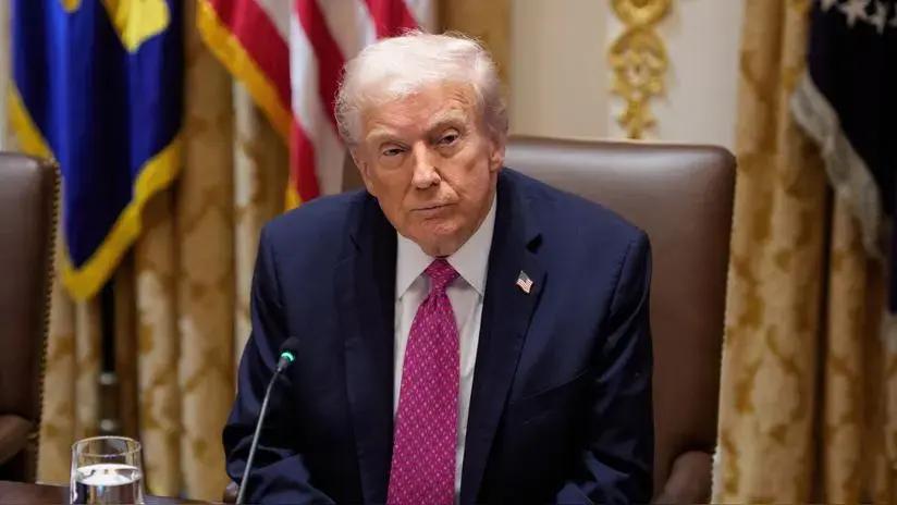 Trump dice que España debería recibir una "reprimenda" por su gasto en defensa en la OTAN