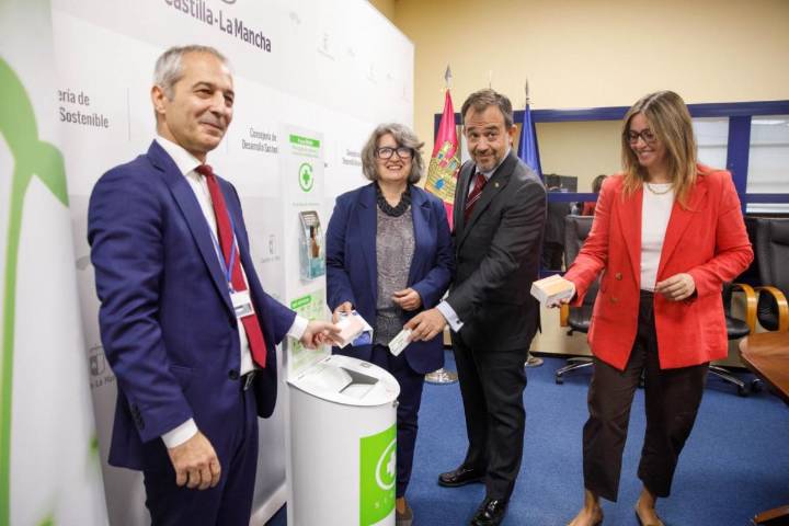 Lanzan una campaña en Castilla-La Mancha para fomentar la recogida de medicamentos de los hogares