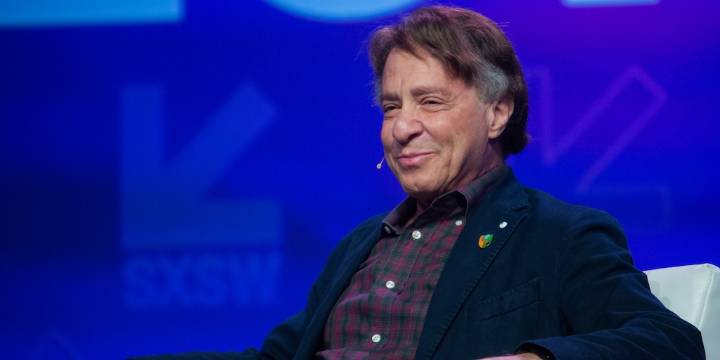 Ray Kurzweil, director de ingeniería en Google, lanza predicción sobre la salud humana: "en 2032 comenzaremos a rejuvenecer"