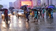 Heavy rain batters Kerala; orange alert in six districts