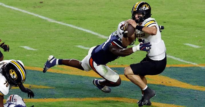 Mizzou football snapshots: Snap counts, PFF grades from Tigers' win over Auburn