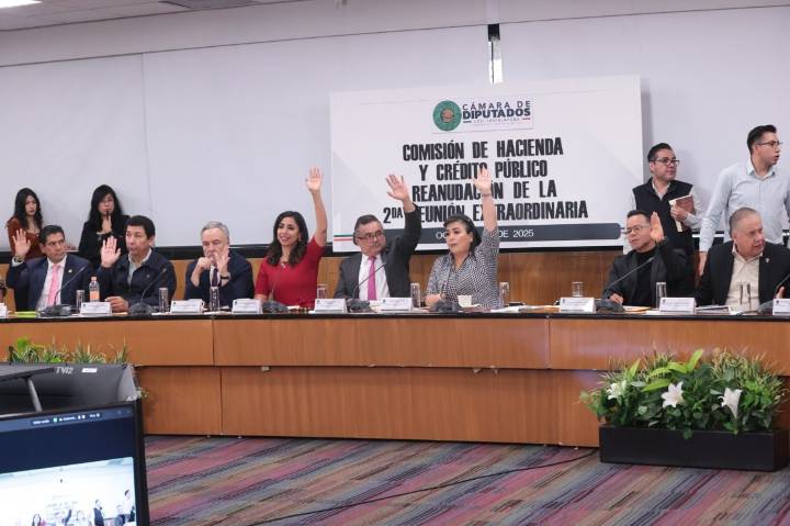 Aprueba Comisión de Hacienda dictámenes fiscales y de derechos