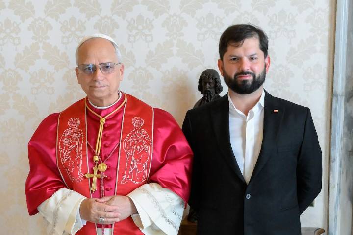 Presidente Boric confirma que invitó al Papa León XIV al país: “En nombre del Estado de Chile le planteé que es bienvenido”