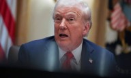 Trump dice que las narcolanchas atacadas traían “vagones cargados de drogas” a EEUU