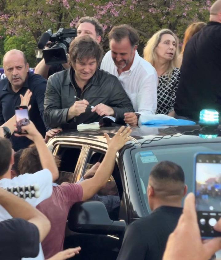 Javier Milei en Paraná: “Estamos a mitad de camino, no aflojen porque esta vez vale la pena”