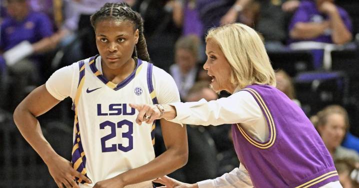 Will MiLaysia Fulwiley come off the bench at LSU? Here's what Kim Mulkey's thinking.