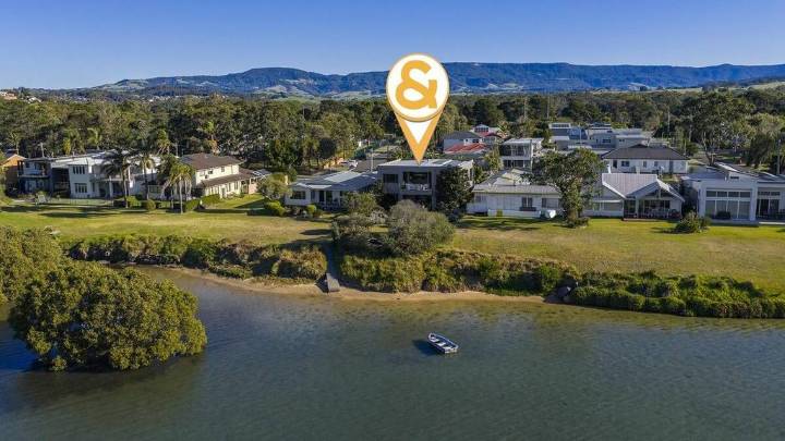 'They love the river views': Home on Minnamurra's millionaires' row for sale