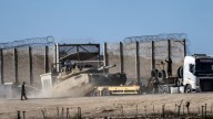 Israel restringe entrada de ayuda humanitaria a Gaza por "tardanza" de Hamás para entregar cuerpos