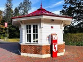 GEMS installs life-saving AEDs at more than two-dozen park and field Greenwich
