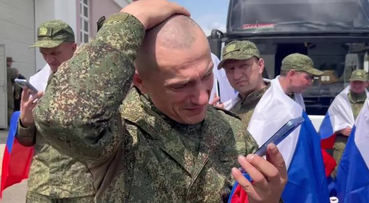 Rusia y Ucrania canjean 185 prisioneros de cada bando