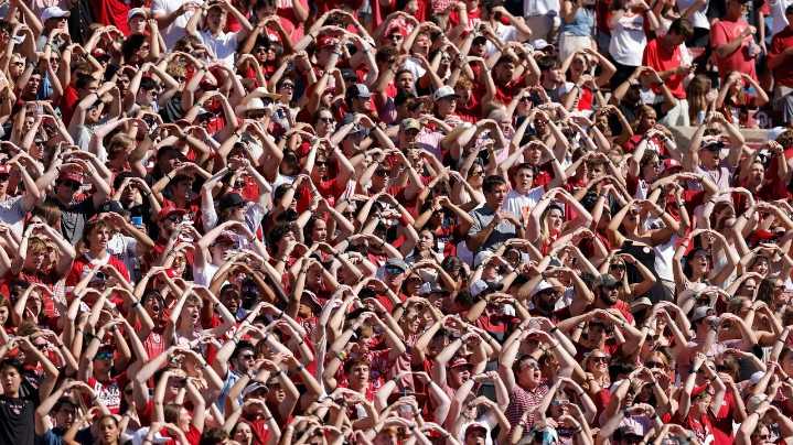 NCAA moves closer to allowing college athletes to bet on pro sports