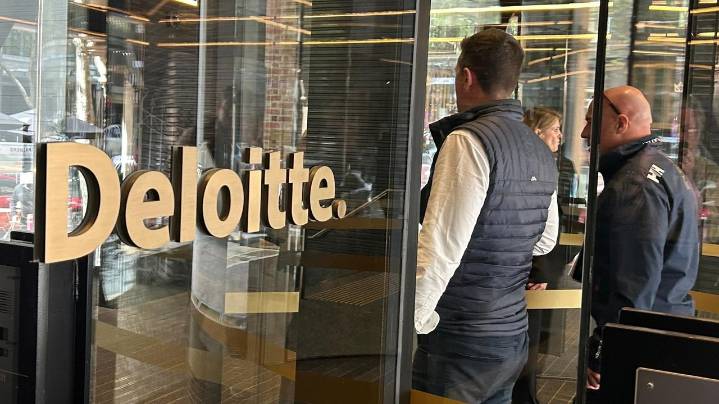 Deloitte to partially refund Australian government for report with apparent AI