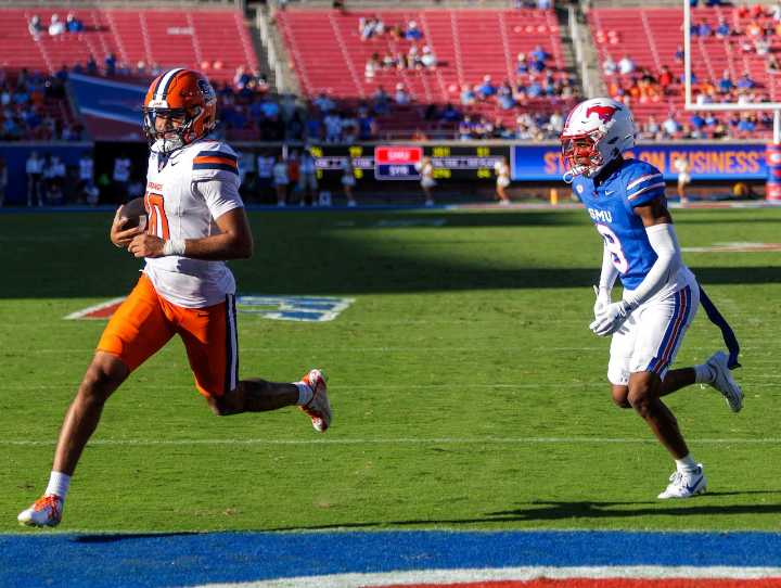 Syracuse football coach Fran Brown stands by his quarterback: ‘We’re sticking with Rickie’