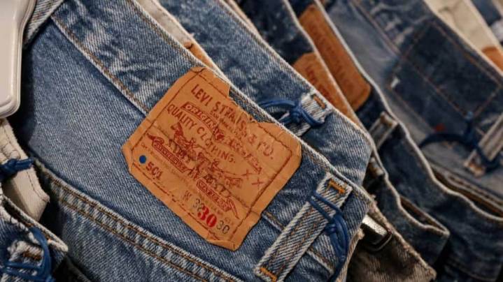 Why Your New Jeans Fade So Fast: Here’s What Laundry Labels Never Tell You