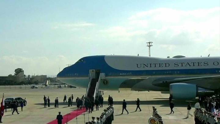 Donald Trump Llega a Israel para Reunirse con Netanyahu y Familias de Rehenes