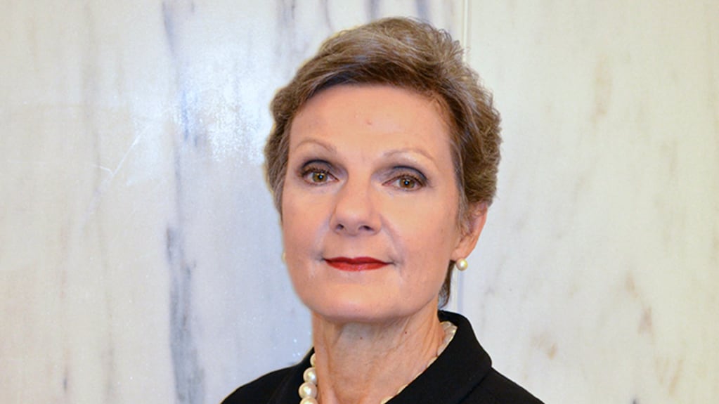 Juicio por YPF: el Gobierno le pidió a la jueza Preska que postergue la entrega de los chats de Caputo, Massa y otros funcionarios