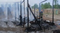 El fuego destruyó varias casillas en San Patricio del Chañar en medio del conflicto por las tierras