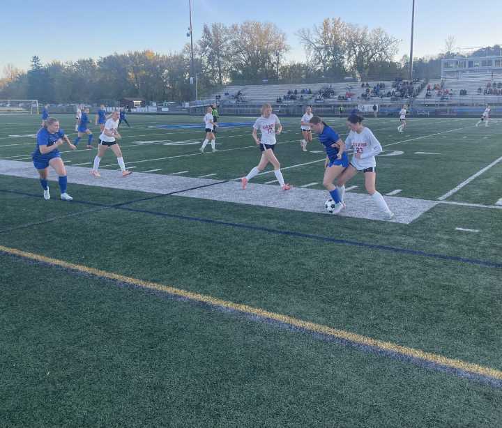 Girls Soccer: Warriors advance thanks to 2 own goals