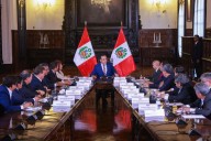 Presidente José Jerí dialoga con los gobernadores regionales