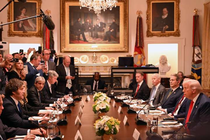Trump dice que una victoria electoral de Milei sería “muy importante”