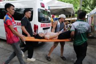 Two powerful quakes strike off southern Philippines, killing at least 7 people