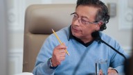 “Si no dejan poner logos, que no se ponga ninguno”: Petro