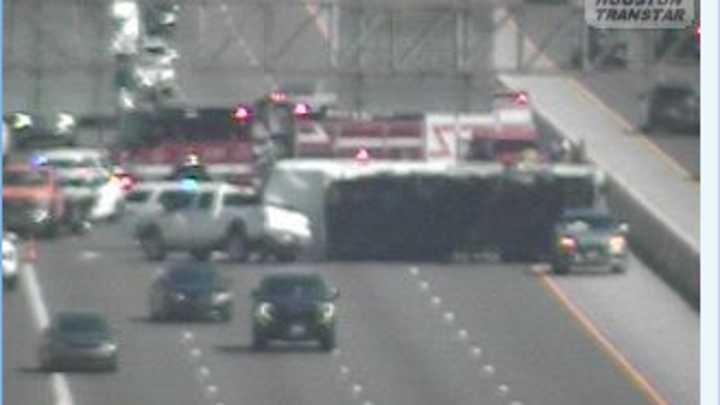 Channelview: Overturn shuts down East Freeway near Beltway 8