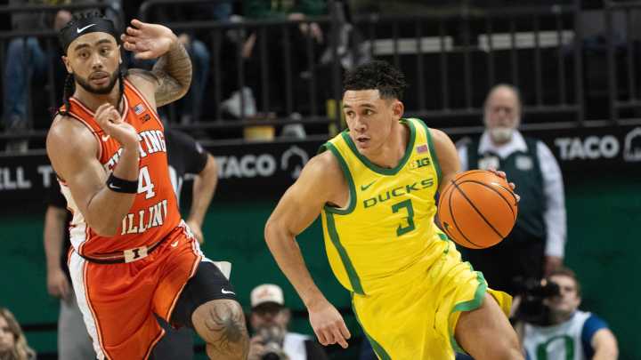 Oregon men's basketball guard Shelstad suffers hand injury