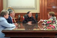 Recibe Sheinbaum a Bachelet en Palacio Nacional
