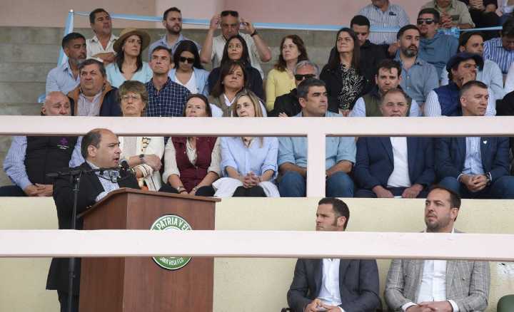 La Agrícola, entre los elogios a Milei y las críticas al Gobierno provincial