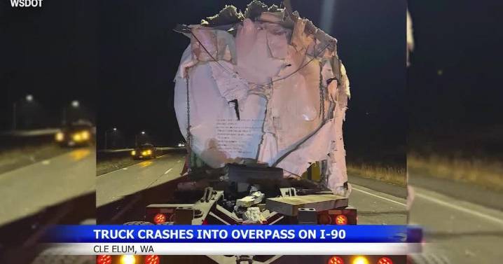 Governor Ferguson outlines I-90 overpass repair near Cle Elum