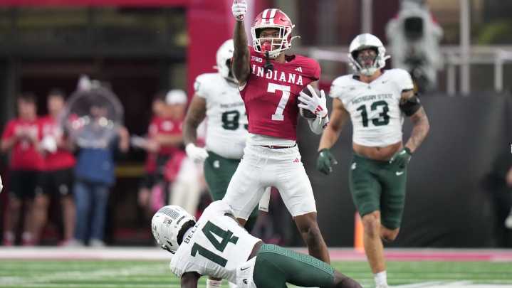 Spartans smacked by unbeaten Hoosiers for fourth straight loss